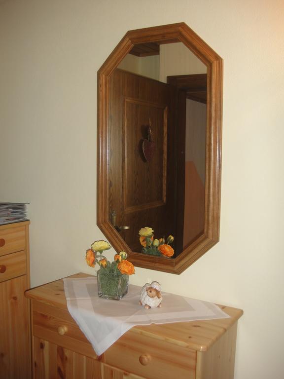 Ferienwohnung Haus Lehen Sankt Koloman Habitación foto